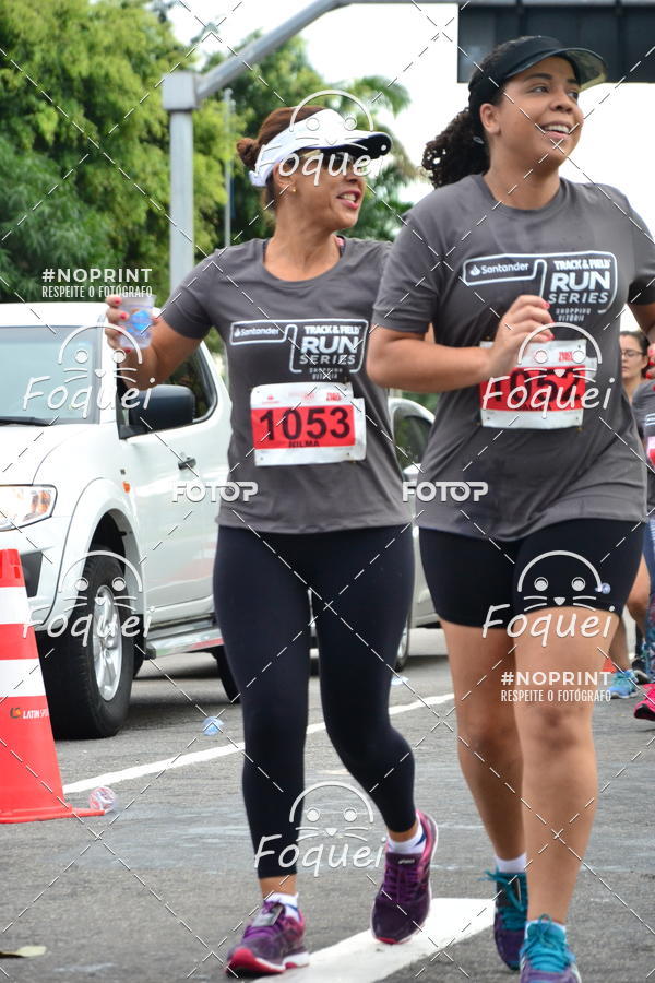 Buy your photos of the eventSantander Track&Field  Run Series - Shopping Vitria on Fotop