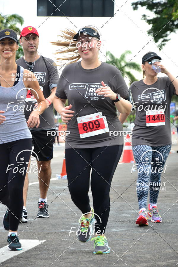 Buy your photos of the eventSantander Track&Field  Run Series - Shopping Vitria on Fotop