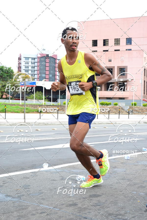 Buy your photos of the eventSantander Track&Field  Run Series - Shopping Vitria on Fotop