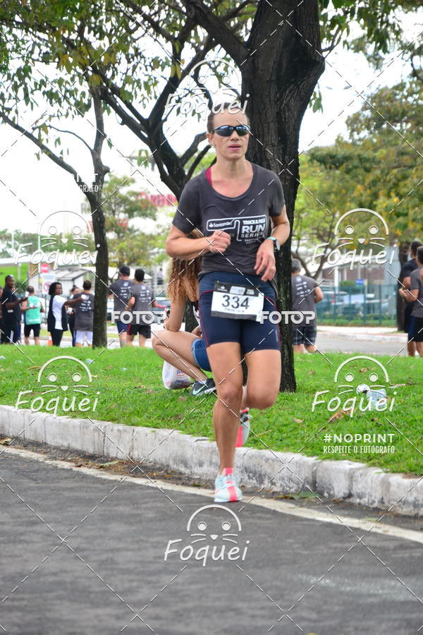 Buy your photos of the eventSantander Track&Field  Run Series - Shopping Vitria on Fotop