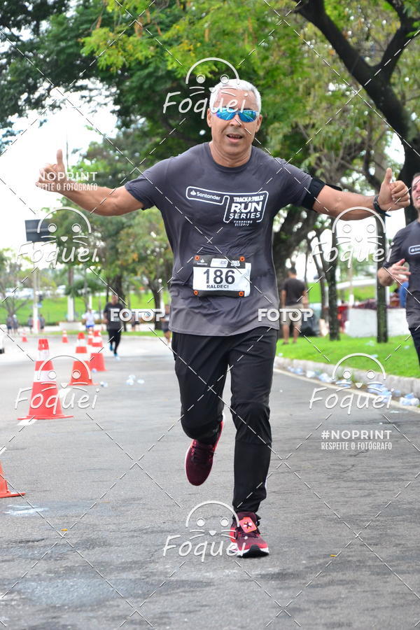 Buy your photos of the eventSantander Track&Field  Run Series - Shopping Vitria on Fotop
