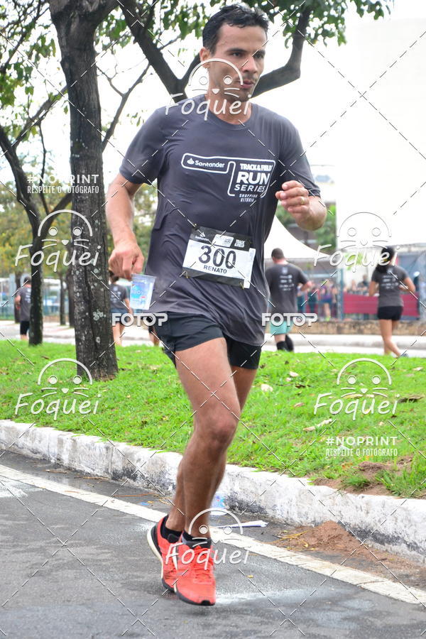 Buy your photos of the eventSantander Track&Field  Run Series - Shopping Vitria on Fotop