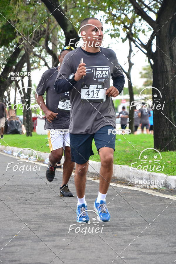 Buy your photos of the eventSantander Track&Field  Run Series - Shopping Vitria on Fotop