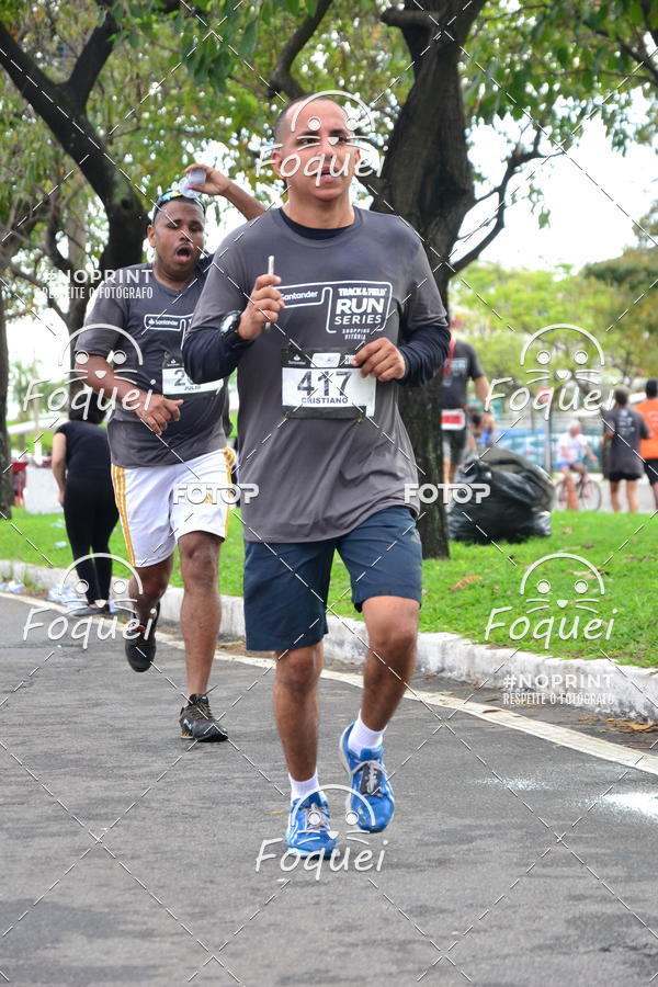 Buy your photos of the eventSantander Track&Field  Run Series - Shopping Vitria on Fotop