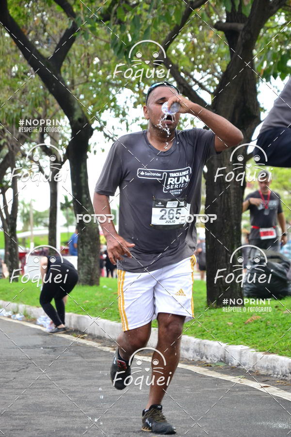 Buy your photos of the eventSantander Track&Field  Run Series - Shopping Vitria on Fotop