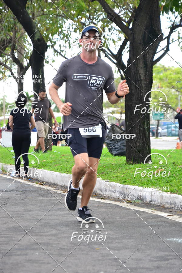 Buy your photos of the eventSantander Track&Field  Run Series - Shopping Vitria on Fotop