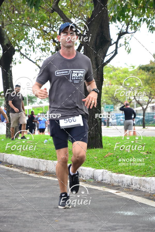 Buy your photos of the eventSantander Track&Field  Run Series - Shopping Vitria on Fotop