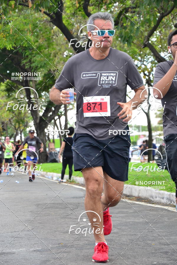 Buy your photos of the eventSantander Track&Field  Run Series - Shopping Vitria on Fotop