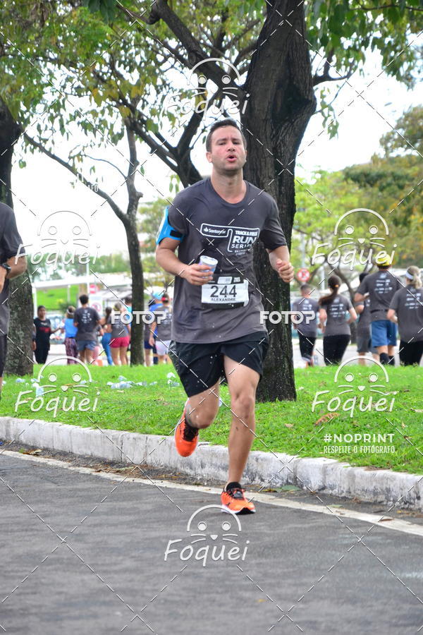 Buy your photos of the eventSantander Track&Field  Run Series - Shopping Vitria on Fotop