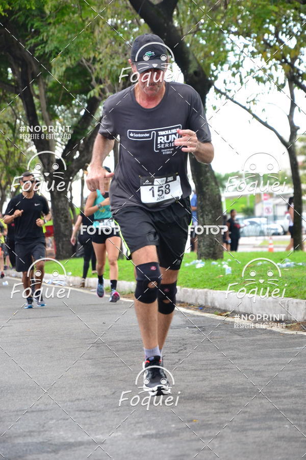 Buy your photos of the eventSantander Track&Field  Run Series - Shopping Vitria on Fotop