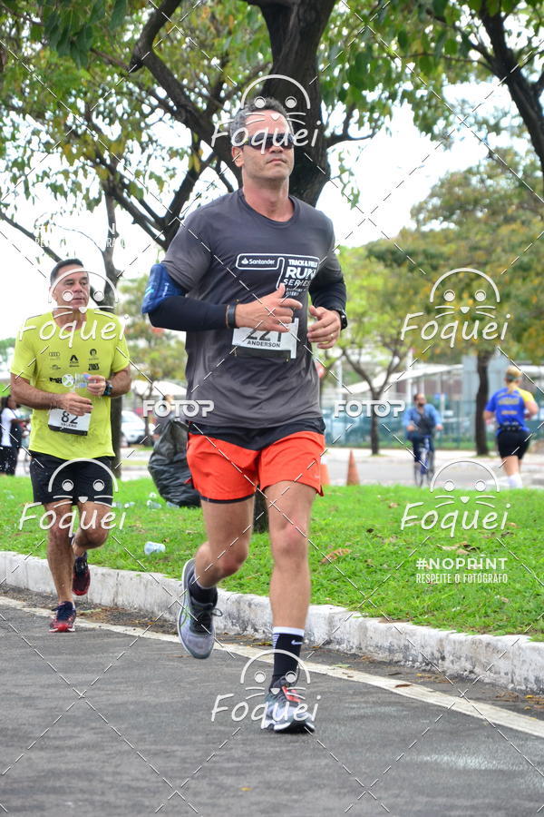 Buy your photos of the eventSantander Track&Field  Run Series - Shopping Vitria on Fotop