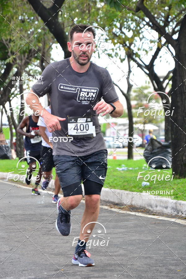 Buy your photos of the eventSantander Track&Field  Run Series - Shopping Vitria on Fotop