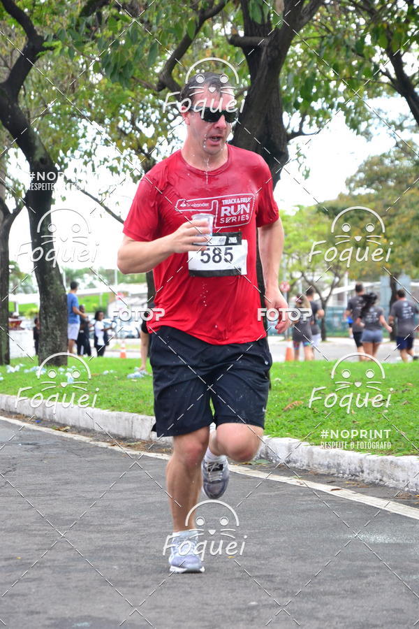 Buy your photos of the eventSantander Track&Field  Run Series - Shopping Vitria on Fotop