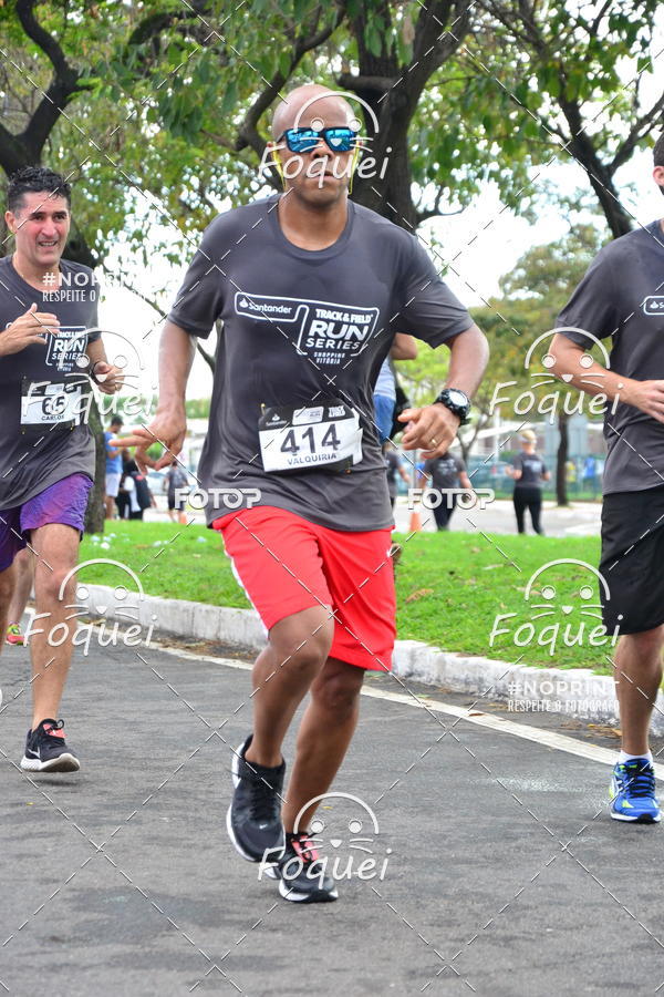 Buy your photos of the eventSantander Track&Field  Run Series - Shopping Vitria on Fotop