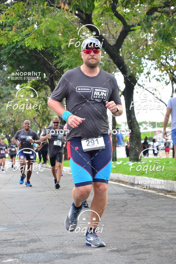 Buy your photos of the eventSantander Track&Field  Run Series - Shopping Vitria on Fotop