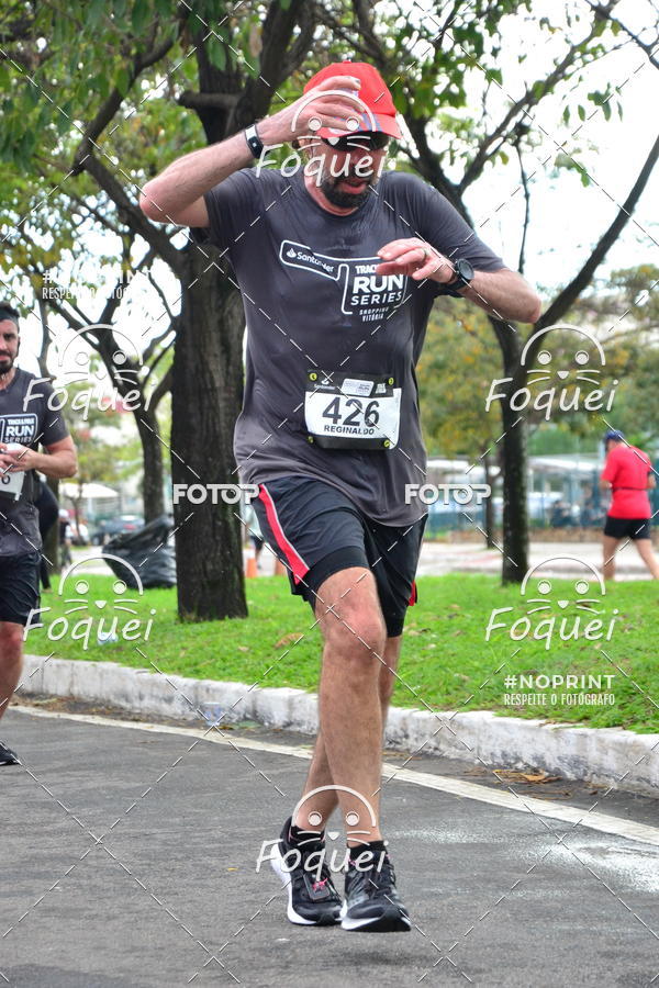 Buy your photos of the eventSantander Track&Field  Run Series - Shopping Vitria on Fotop