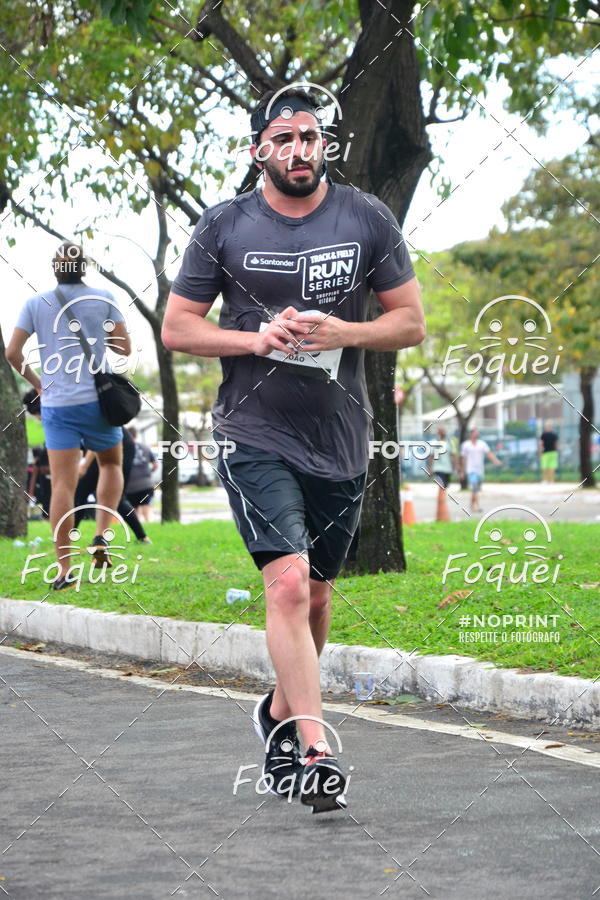 Buy your photos of the eventSantander Track&Field  Run Series - Shopping Vitria on Fotop