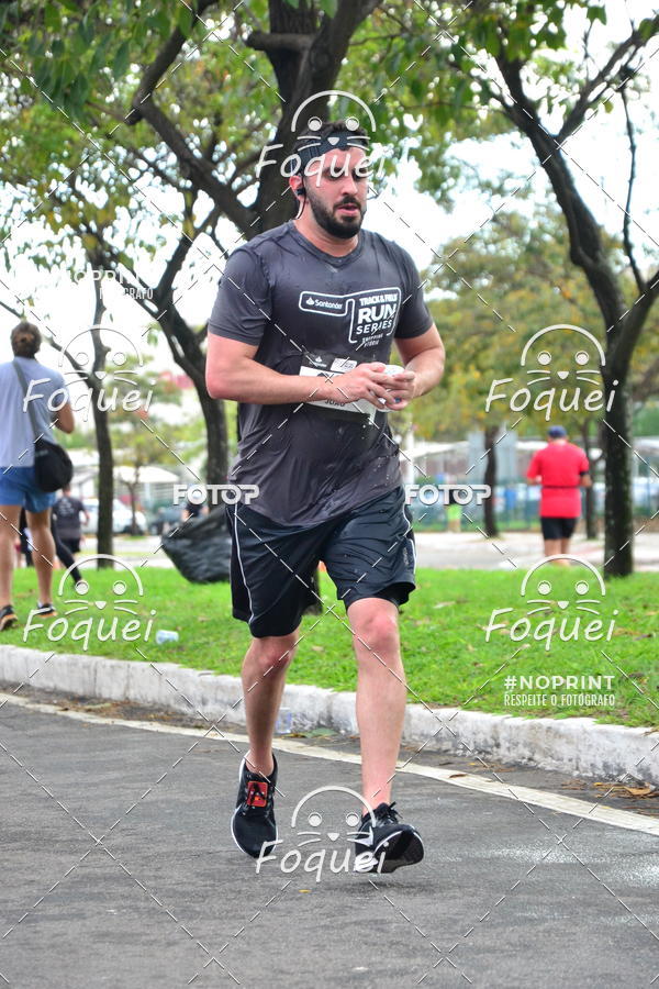 Buy your photos of the eventSantander Track&Field  Run Series - Shopping Vitria on Fotop