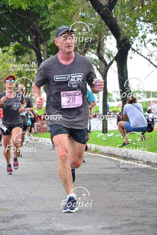 Buy your photos of the eventSantander Track&Field  Run Series - Shopping Vitria on Fotop