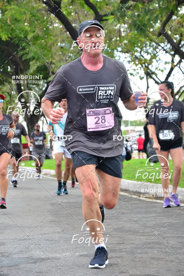 Buy your photos of the eventSantander Track&Field  Run Series - Shopping Vitria on Fotop