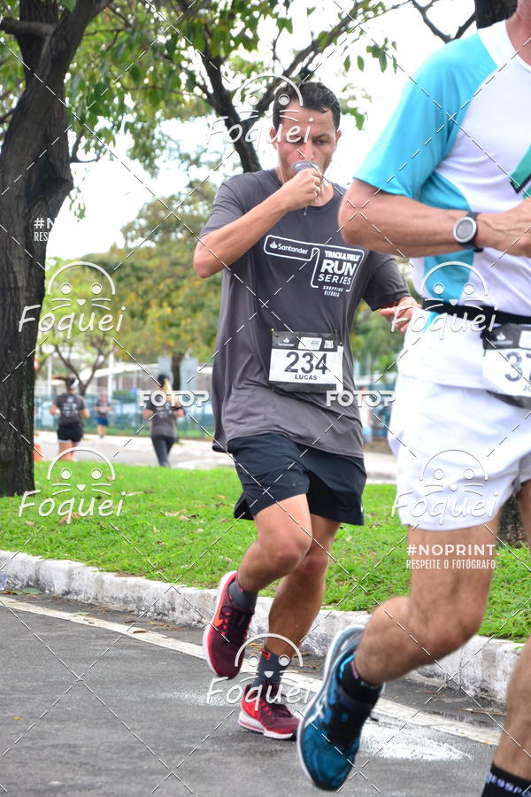 Buy your photos of the eventSantander Track&Field  Run Series - Shopping Vitria on Fotop