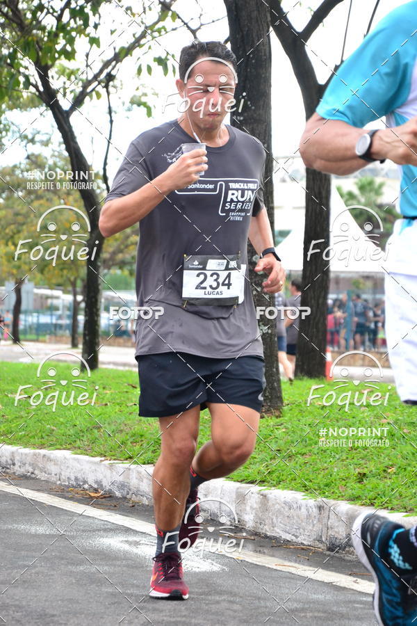 Buy your photos of the eventSantander Track&Field  Run Series - Shopping Vitria on Fotop