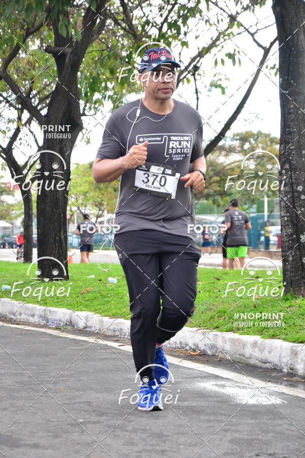 Buy your photos of the eventSantander Track&Field  Run Series - Shopping Vitria on Fotop