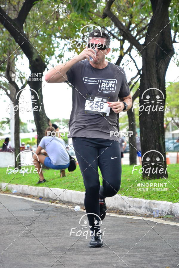 Buy your photos of the eventSantander Track&Field  Run Series - Shopping Vitria on Fotop