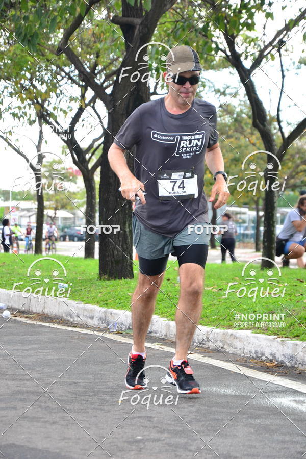 Buy your photos of the eventSantander Track&Field  Run Series - Shopping Vitria on Fotop