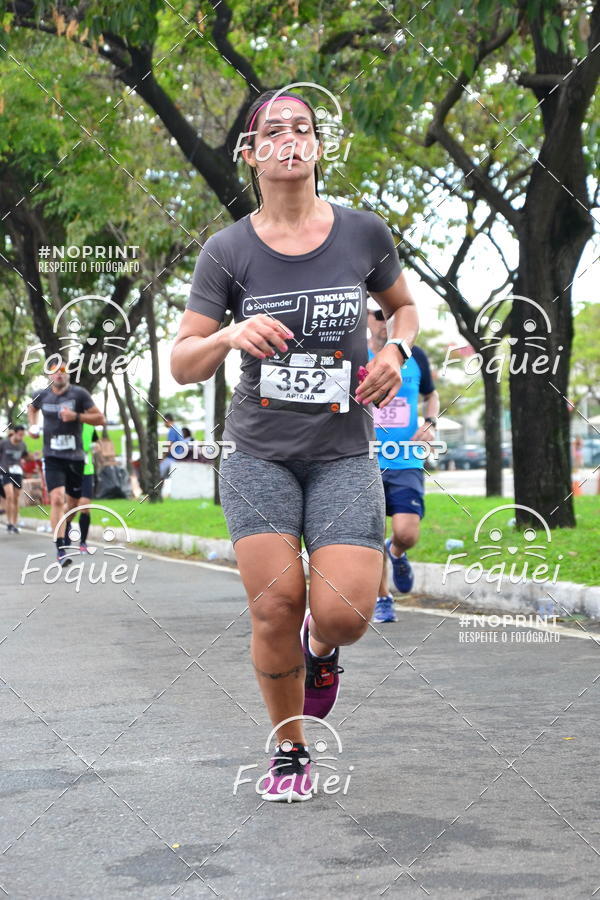 Buy your photos of the eventSantander Track&Field  Run Series - Shopping Vitria on Fotop