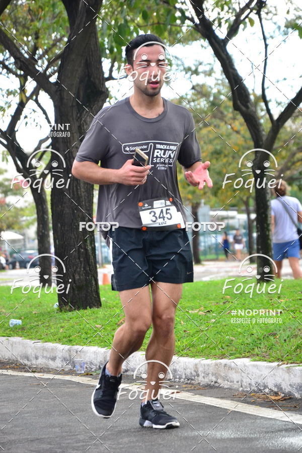 Buy your photos of the eventSantander Track&Field  Run Series - Shopping Vitria on Fotop