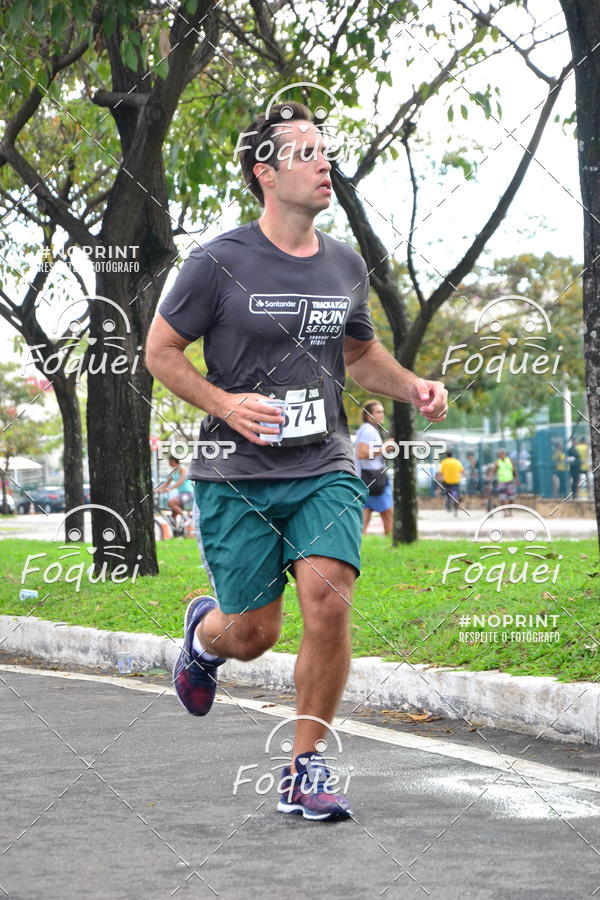 Buy your photos of the eventSantander Track&Field  Run Series - Shopping Vitria on Fotop