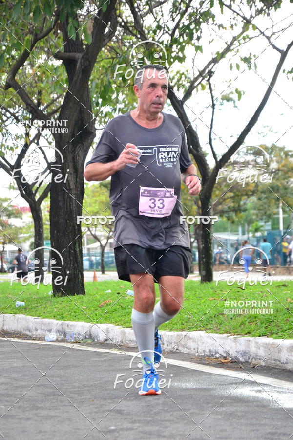 Buy your photos of the eventSantander Track&Field  Run Series - Shopping Vitria on Fotop