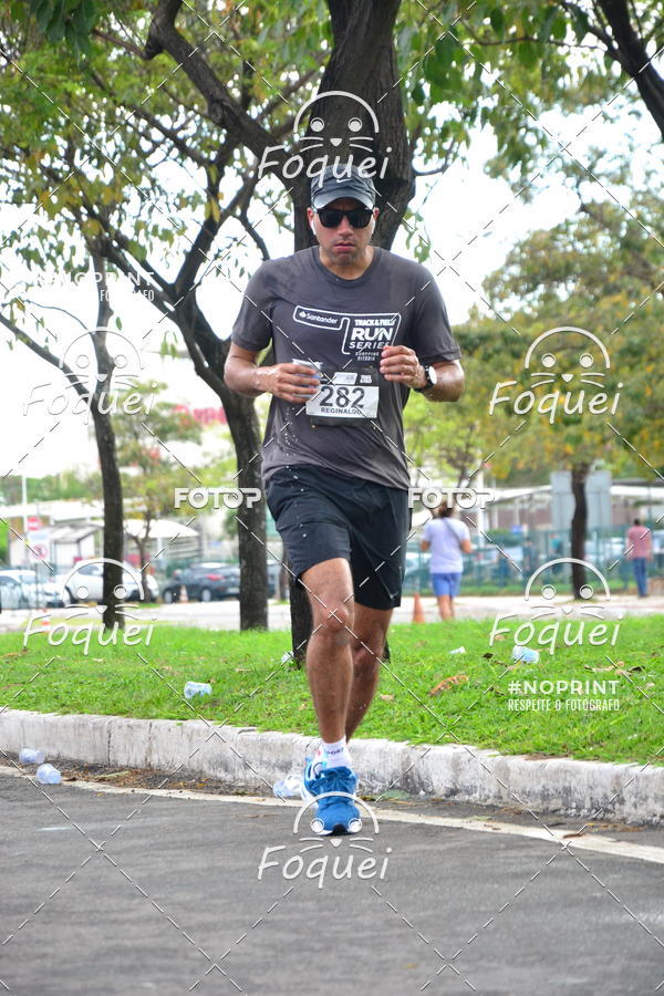 Buy your photos of the eventSantander Track&Field  Run Series - Shopping Vitria on Fotop
