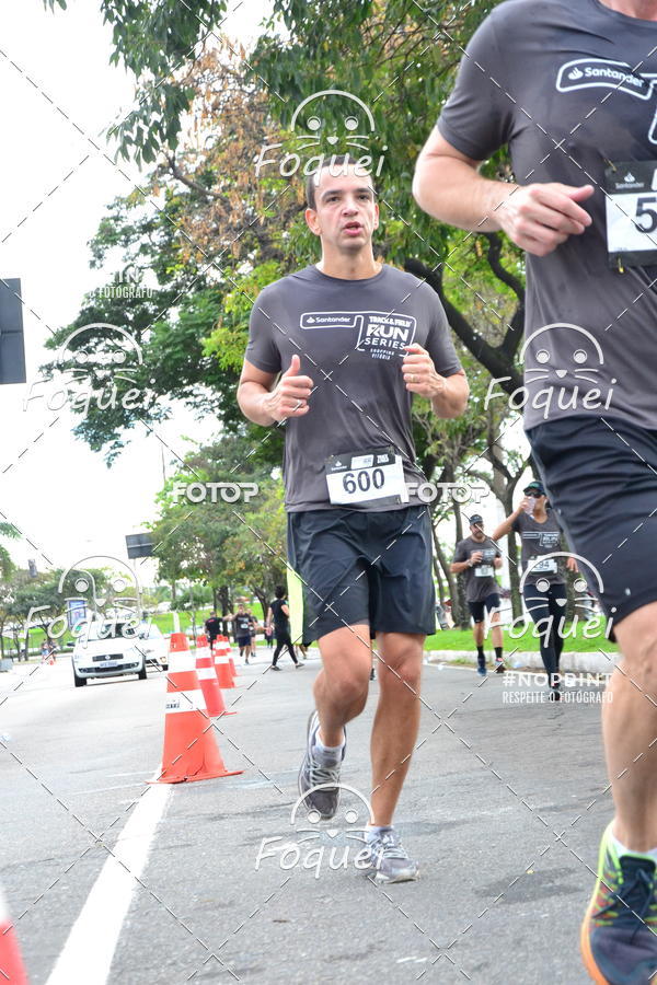 Buy your photos of the eventSantander Track&Field  Run Series - Shopping Vitria on Fotop