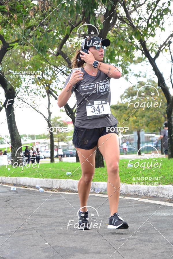 Buy your photos of the eventSantander Track&Field  Run Series - Shopping Vitria on Fotop