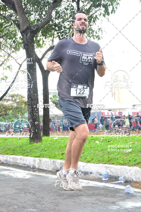 Buy your photos of the eventSantander Track&Field  Run Series - Shopping Vitria on Fotop