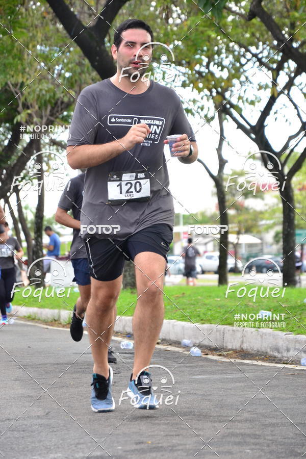 Buy your photos of the eventSantander Track&Field  Run Series - Shopping Vitria on Fotop