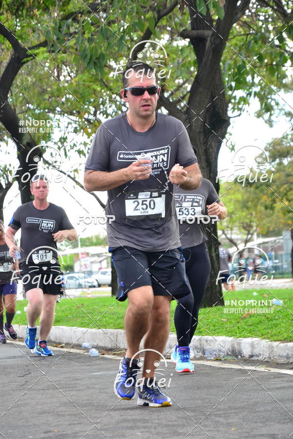 Buy your photos of the eventSantander Track&Field  Run Series - Shopping Vitria on Fotop