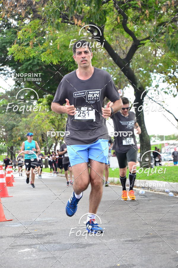 Buy your photos of the eventSantander Track&Field  Run Series - Shopping Vitria on Fotop