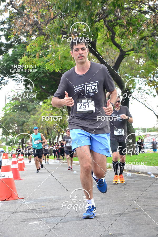 Buy your photos of the eventSantander Track&Field  Run Series - Shopping Vitria on Fotop