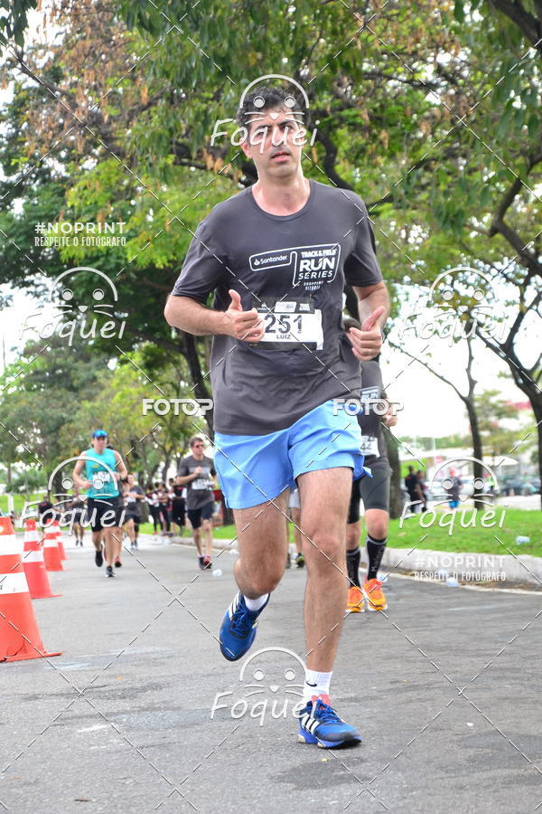 Buy your photos of the eventSantander Track&Field  Run Series - Shopping Vitria on Fotop