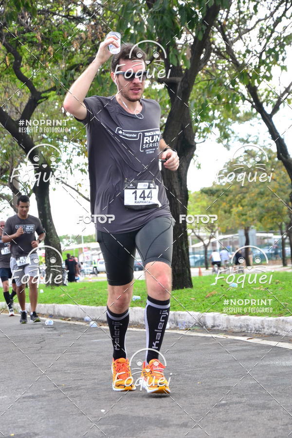 Buy your photos of the eventSantander Track&Field  Run Series - Shopping Vitria on Fotop
