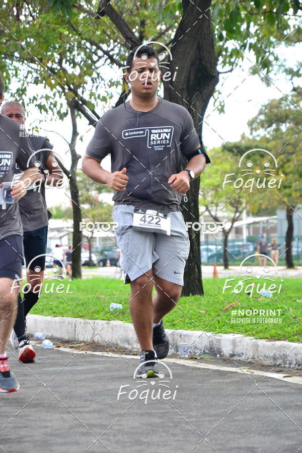 Buy your photos of the eventSantander Track&Field  Run Series - Shopping Vitria on Fotop