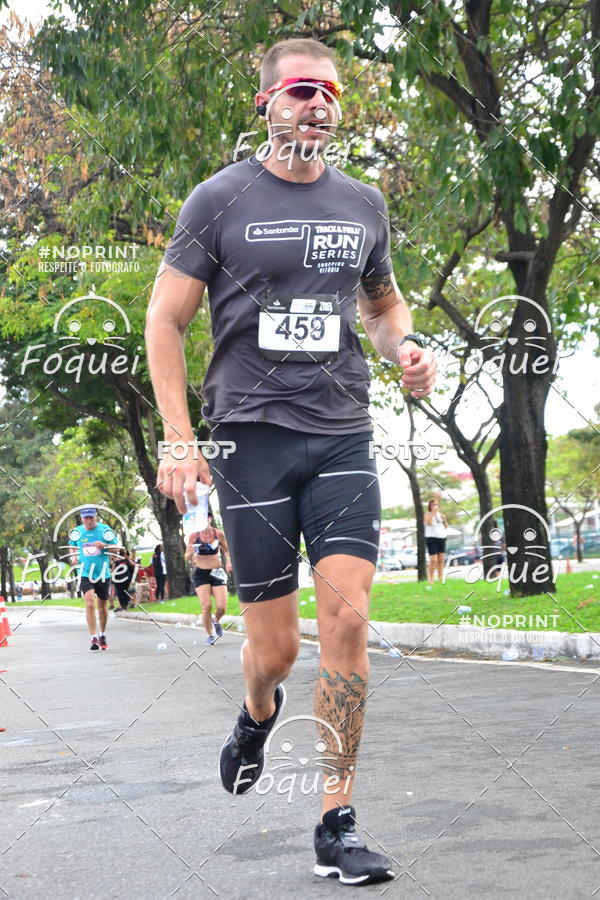 Buy your photos of the eventSantander Track&Field  Run Series - Shopping Vitria on Fotop