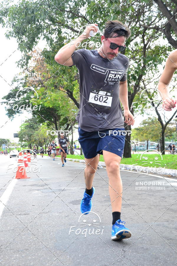 Buy your photos of the eventSantander Track&Field  Run Series - Shopping Vitria on Fotop