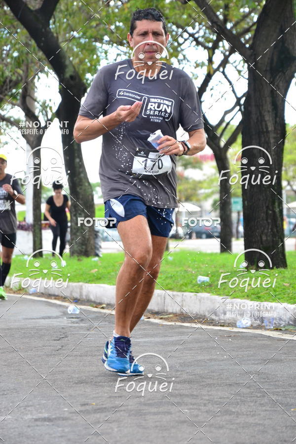 Buy your photos of the eventSantander Track&Field  Run Series - Shopping Vitria on Fotop