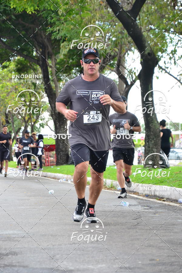 Buy your photos of the eventSantander Track&Field  Run Series - Shopping Vitria on Fotop