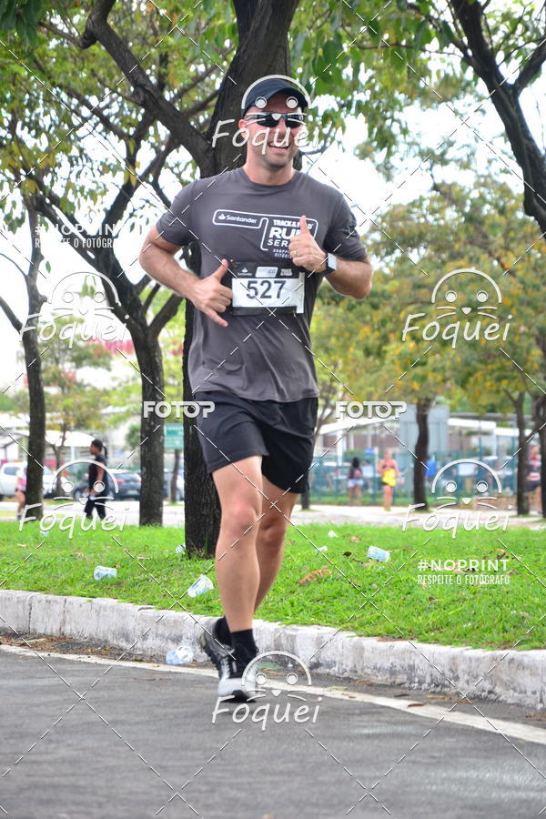 Buy your photos of the eventSantander Track&Field  Run Series - Shopping Vitria on Fotop