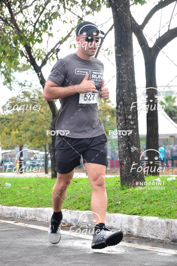 Buy your photos of the eventSantander Track&Field  Run Series - Shopping Vitria on Fotop